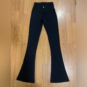 🍋LULULEMON FLARED LEGGINGS🍋